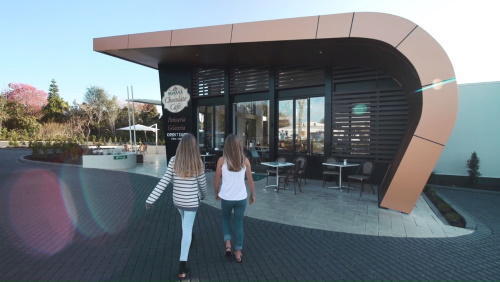 Makana Chocolate Cafe